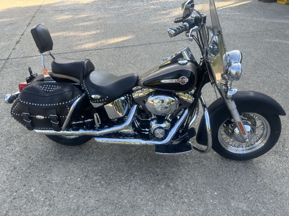 2004 Harley Davidson  FLSTCI Heritage Softail Classic 